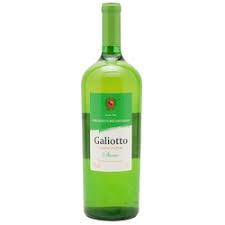 imagem de Vinho Galiotto Niagara Branco Suave 1L